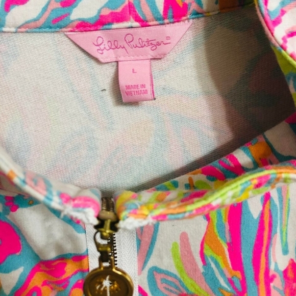 Lilly Pulitzer Skipper Popover In "Peel And Reveal" Print - Picture 2 of 2